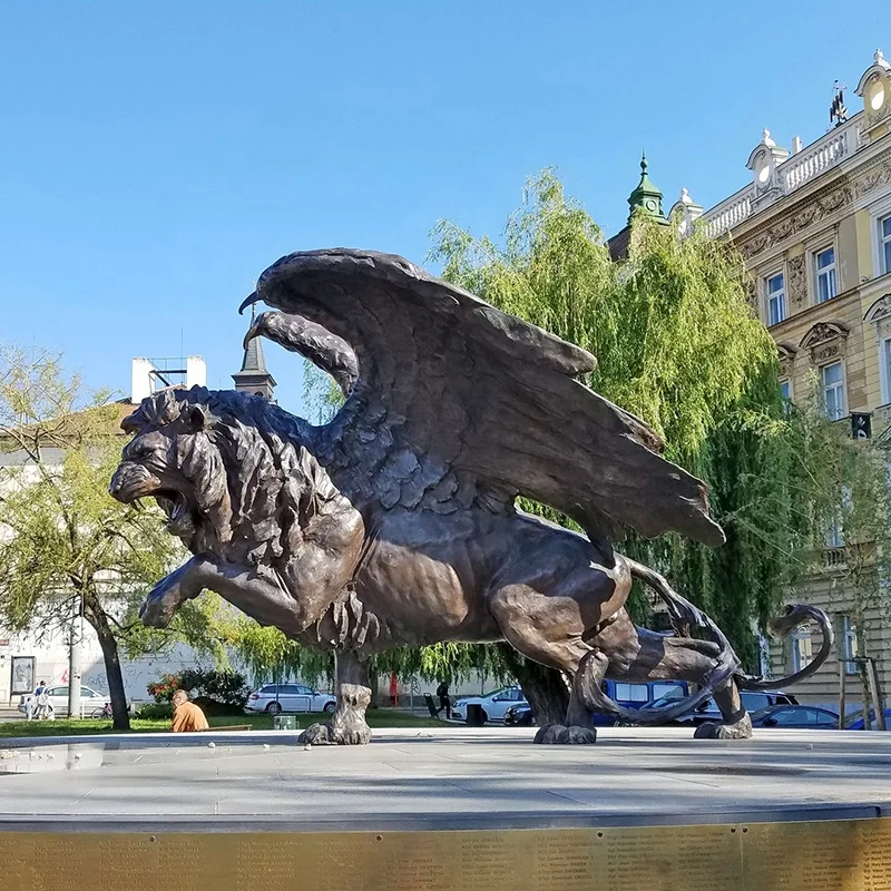 Park Outdoor Garden Decoration Art Large Animals Sculpture Medium Metal Bronze Flying Winged Lion Statue