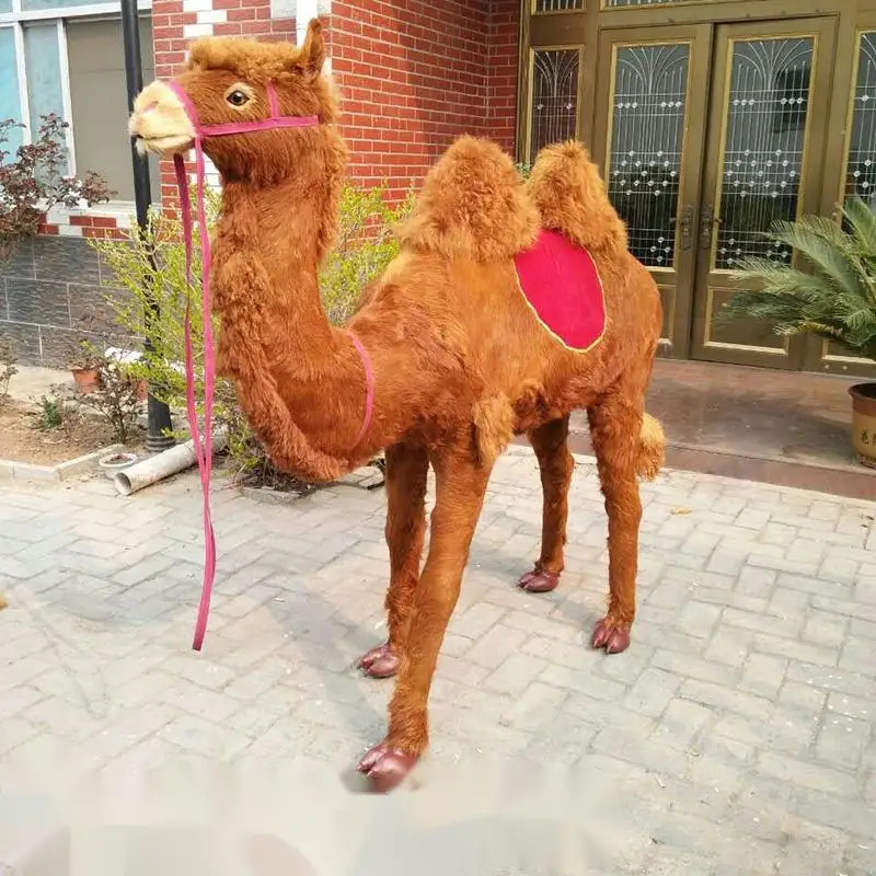 Shopping Mall Window Decoration Simulation  Camel Model Large Commercial Promotion Activities Event Decoration Camel Model