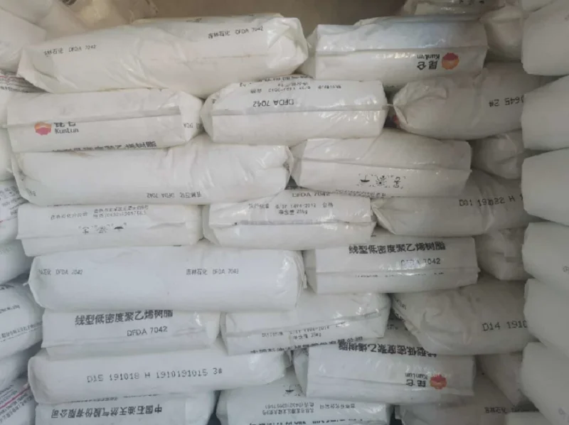 Manufacturer Directly Sale HDPE Virgin Plastic Granules Raw Material with Cheap and High Quality Pipe Grade Film Grade HDPE