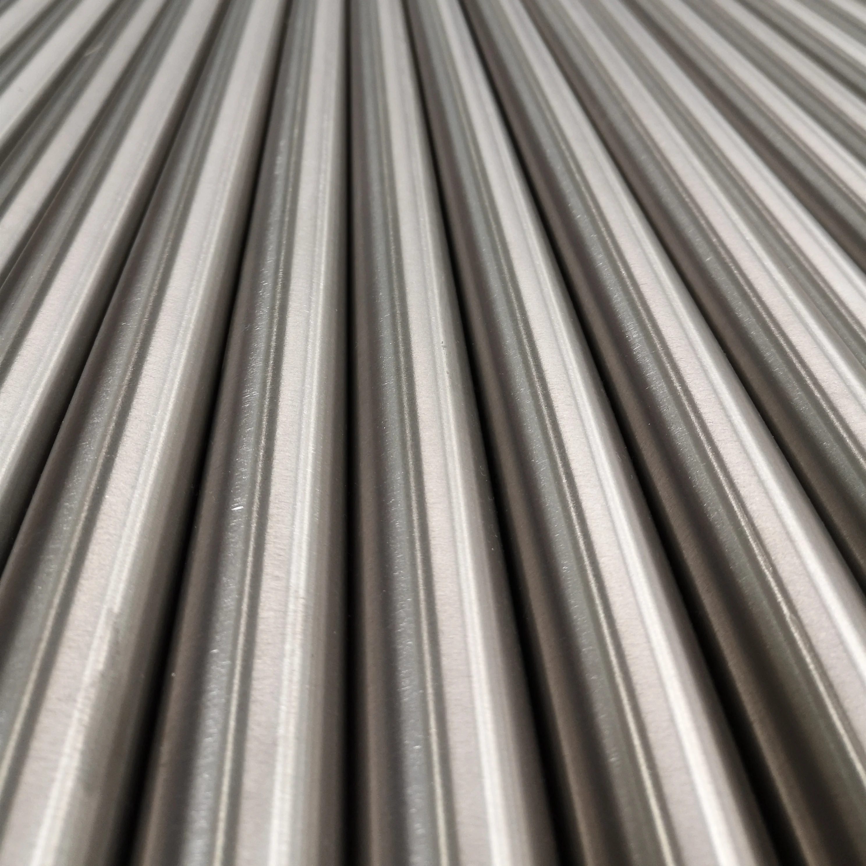 2020 hot selling polished surface dia25 titanium alloied  H9 tolerance titanium bar