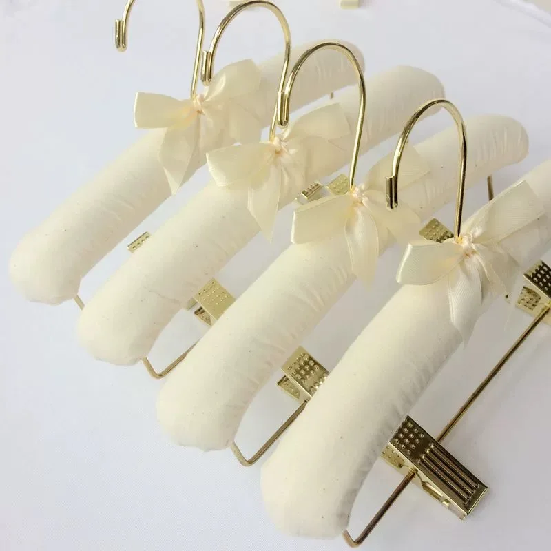 5pcs/Pack Gold Hook White Pain Linen Fabric Satin Padded Hangers for Coat Delicate Wedding Dresses