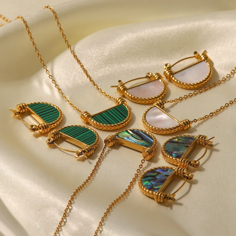 Best Selling Products PVD Gold Waterproof Stainless Steel Geometric Puka White Shell Necklace