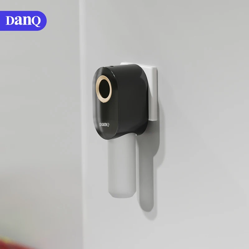 DANQ 2023 New Arriver Electric Scent Home Diffuser Air Freshener Essential Oil Diffuser