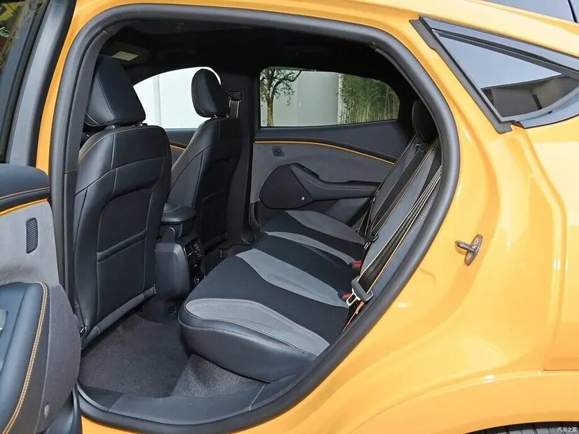 Made in China Ford Mach-e 4 Wheel Adult EV Car New Energy Vehicles Ford Mustang Mach E GT SUV High Speed Electric Car for Sale