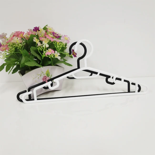 Multifunctional round plastic notches clothes hanger household non slip dry and wet clothes plastic changer