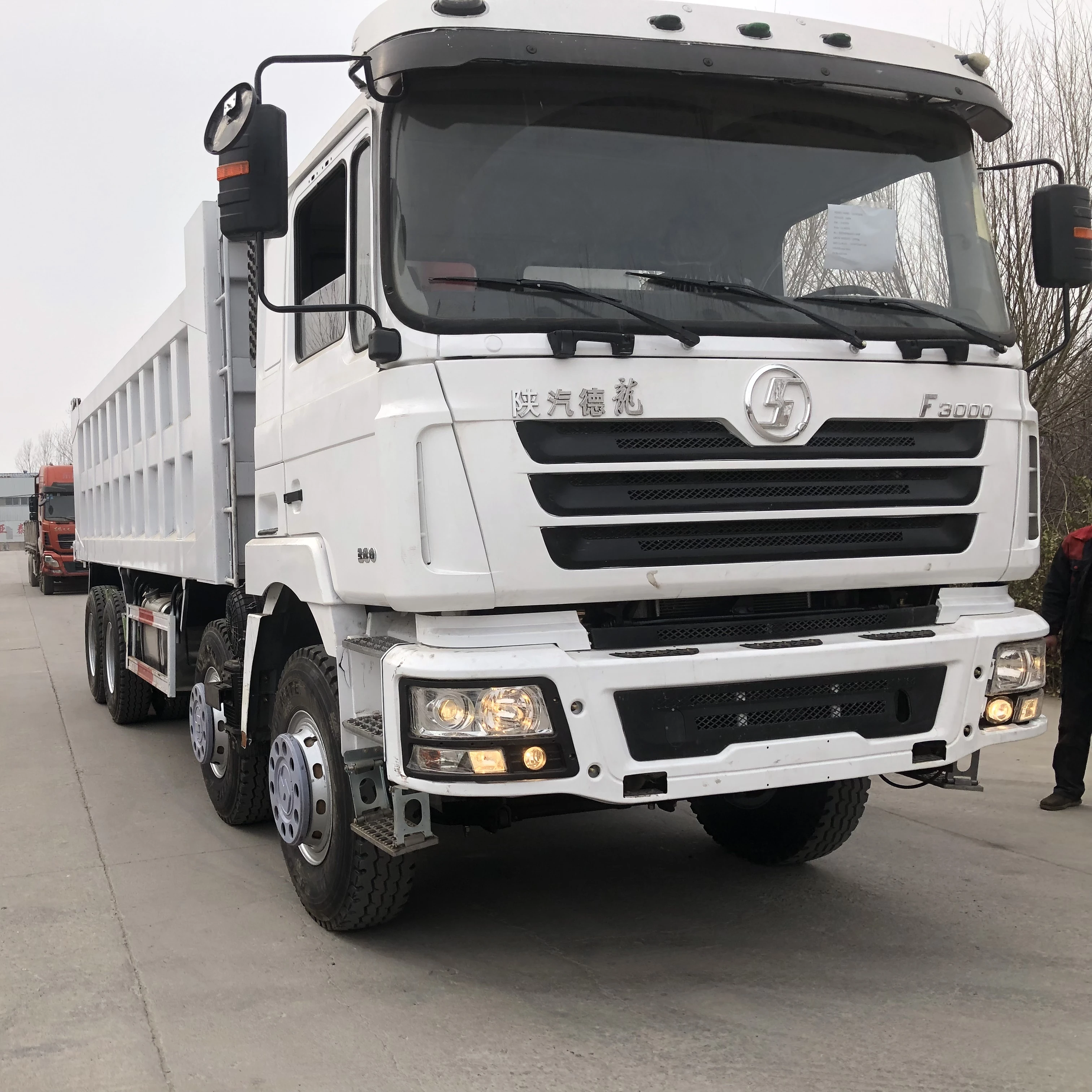 Used Shacman F3000 / X3000 /H3000/ 8x4 12 tyres Dump Truck Mine Tipper Truck Dumper Used Truck