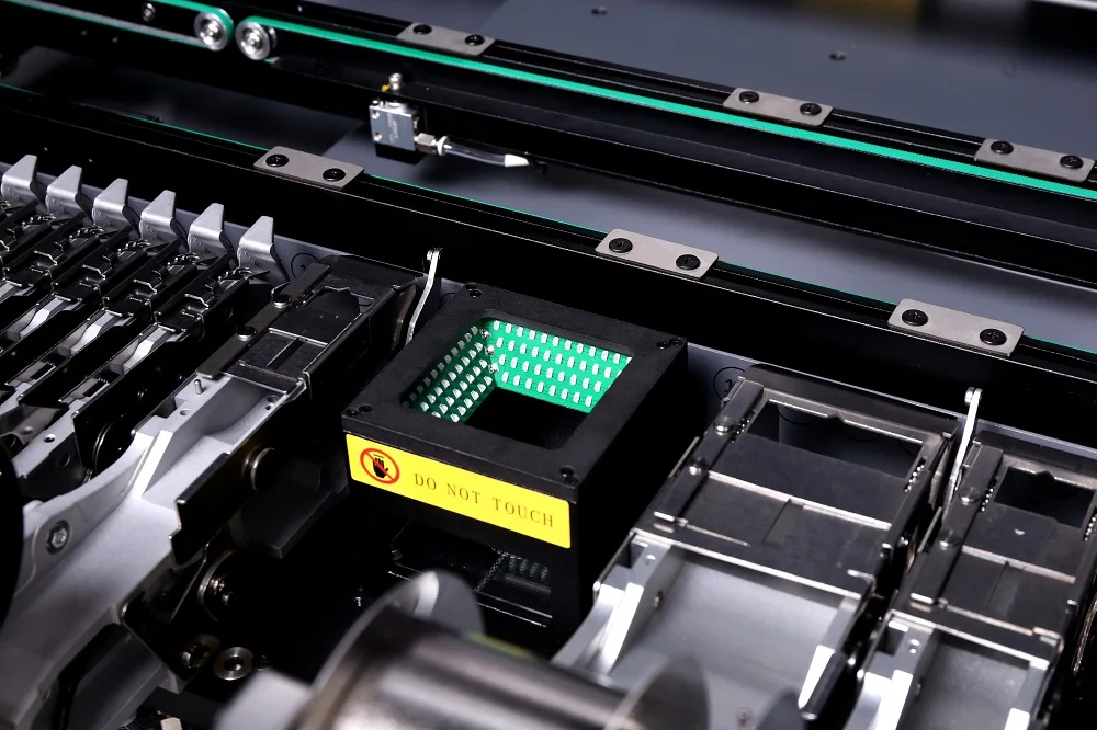 NeoDen N10P High Accuracy PCB Board Manufacturing Machine Automatic SMT Pick and Place Machine Automatic Production Lines