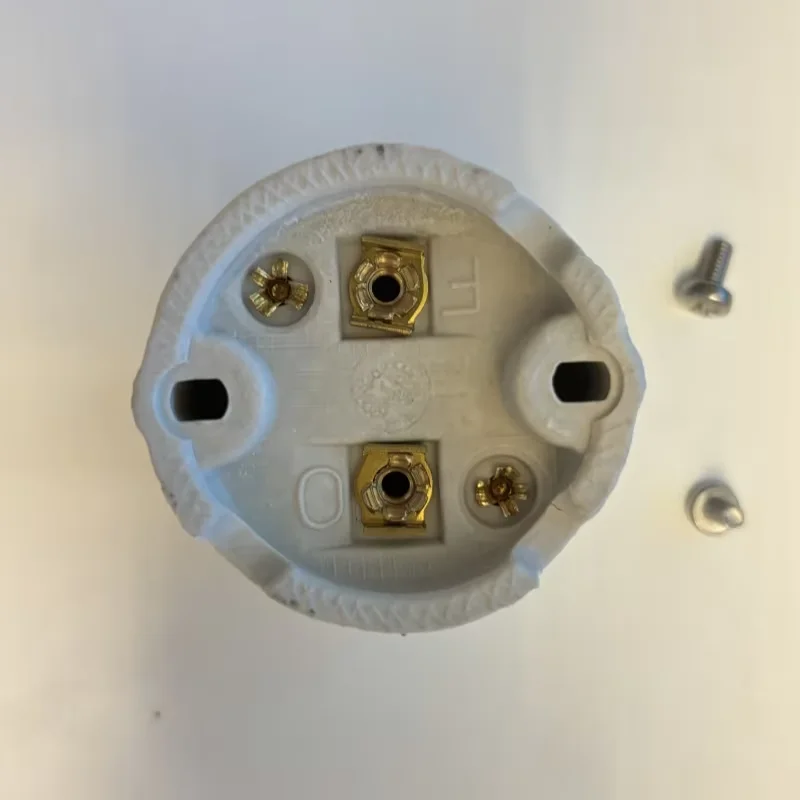 High Quality E27 Ceramic Lamp Base Wall Lamp Bracket with Screw Style Socket Accessories for Bulbs as a Bulb Holder