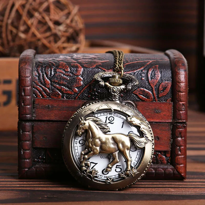 Retro Bronze Hollow out Horse Case Design Quartz Pocket Watch with Necklace Chain Gift for Birthday Christmas