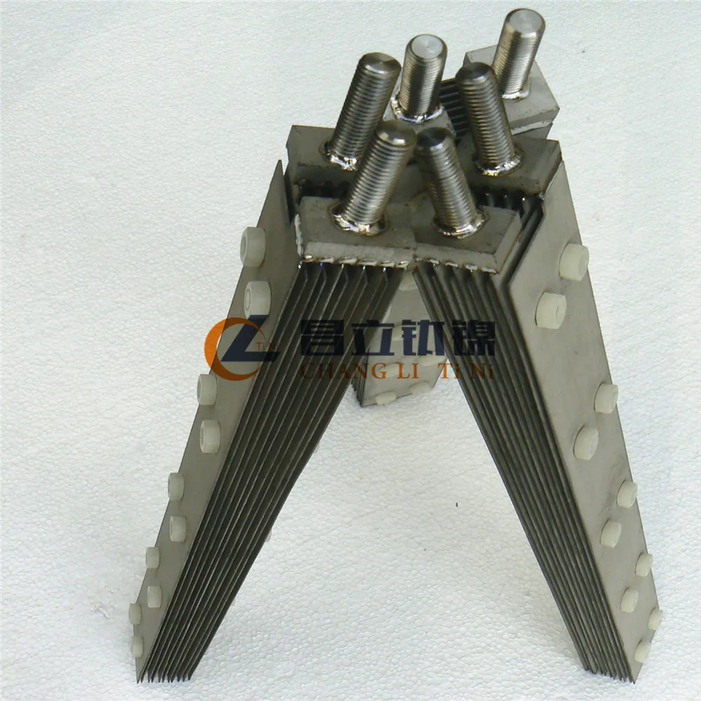 platinum coated titanium anode for seawater electroysis