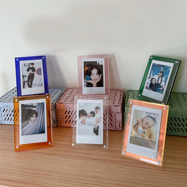 Wholesale Custom Magnetic Three-inch Photo Frame Acrylic Transparent 3 Inch Card Display