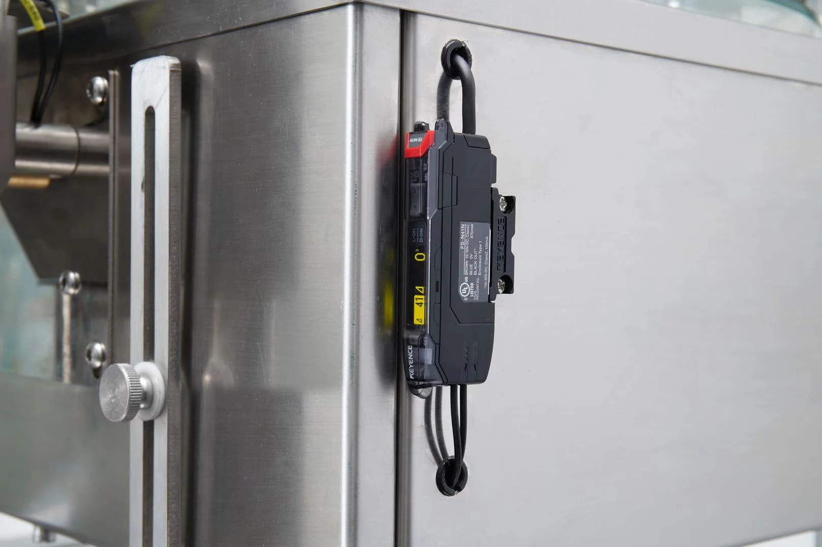 Most popular fiber sensor detect softgel bottling counter tablet bottle filling capsule pill electric counting machine