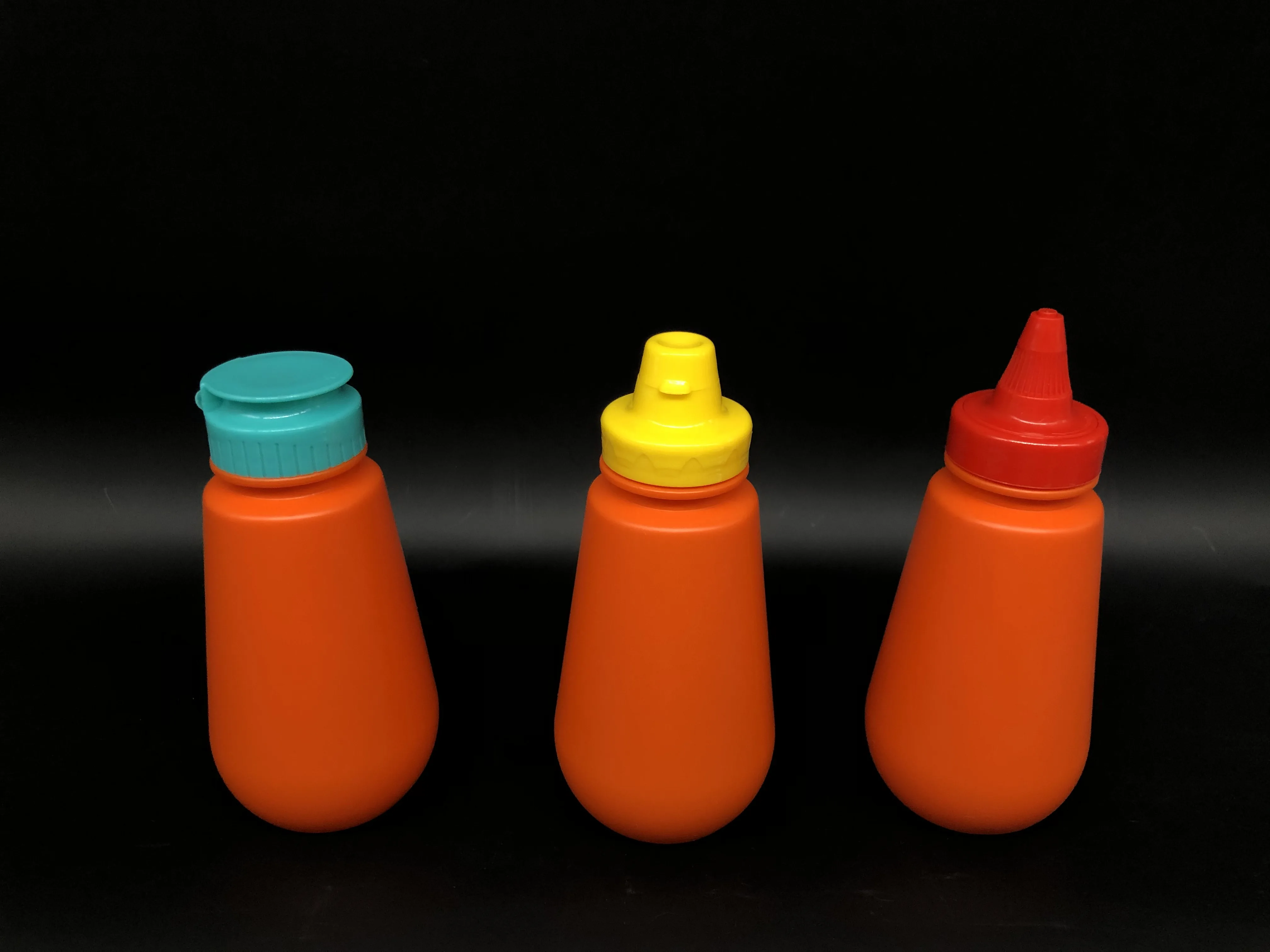 250ml Plastic round Ketchup Squeeze Bottle with Screw Cap PP Material for Food and Sushi Customizable Decal and Logo Printing