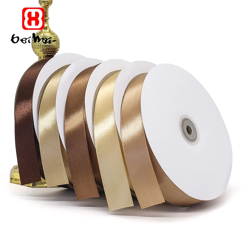 Заводская поставка ширина 25 мм односторонняя гладкая однотонная атласная лента с коричневым шоколадным поясом