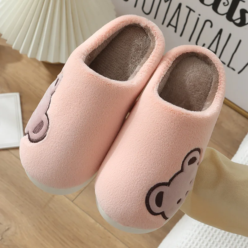 New Fashion Indoor Home Bed Cute  Bear Design Plush Slides Slippers