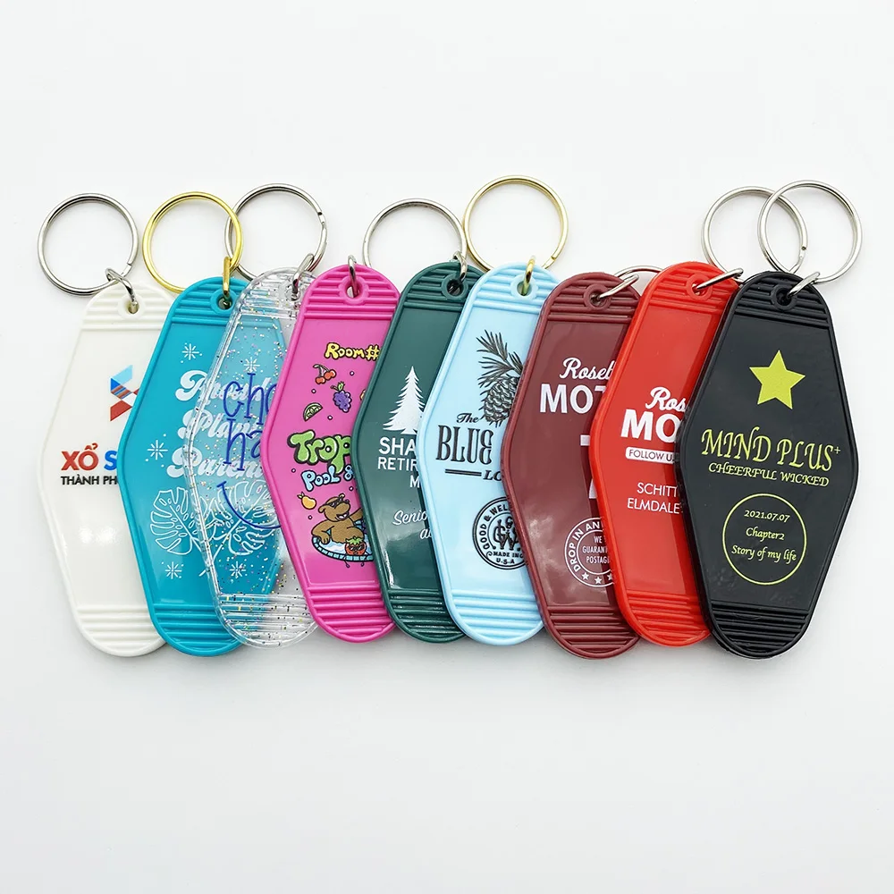 custom logo plastic Retro vintage halloween smiley gold hotel motel diamond keychain for hotel room