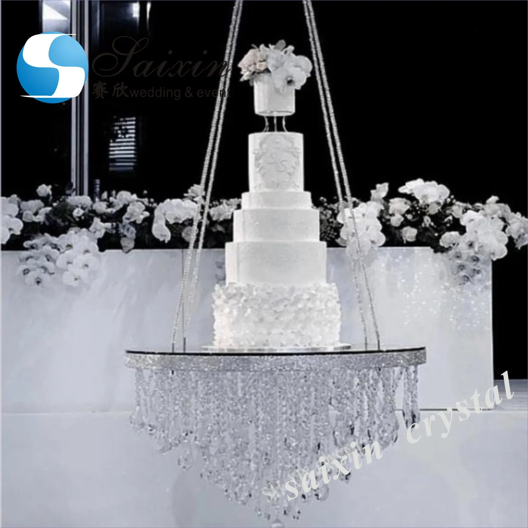Modern chandelier hanging cake stand with crystals for wedding decorative