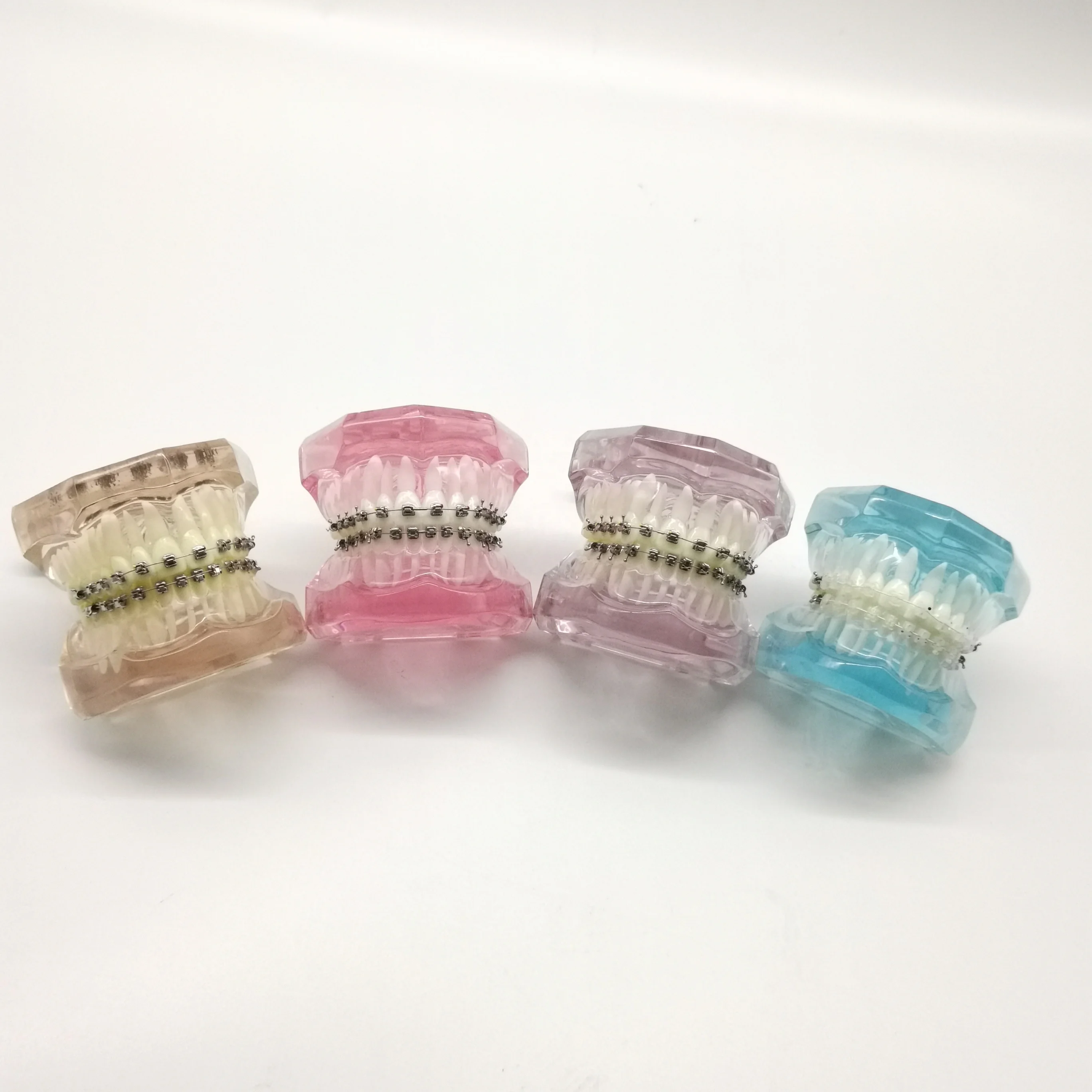 Orthodontic Good Quality Passive MBT MIM Bondable Dental Self-Ligating Orthodontic Brackets