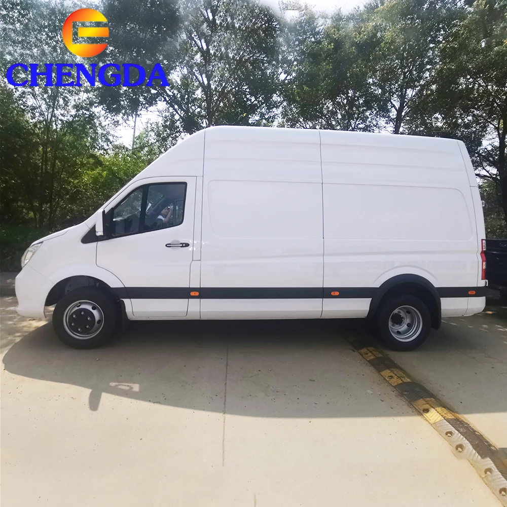 FOTON Tujano Diesel Van Car 4X2 LHD RHD 2.8T Automatic Manual 3 Seats High Roof Cargo Van Cars For Sale