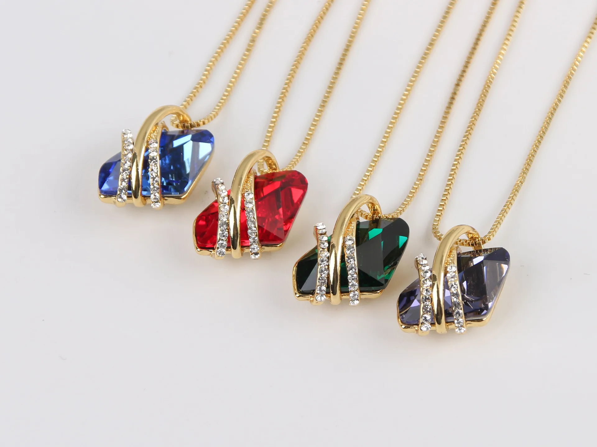 Large Dainty Gold Green Irregular Luxury Cube Austrian Genuine Long Sweater Pink Choker Jewelry Necklace Pendant With Crystal