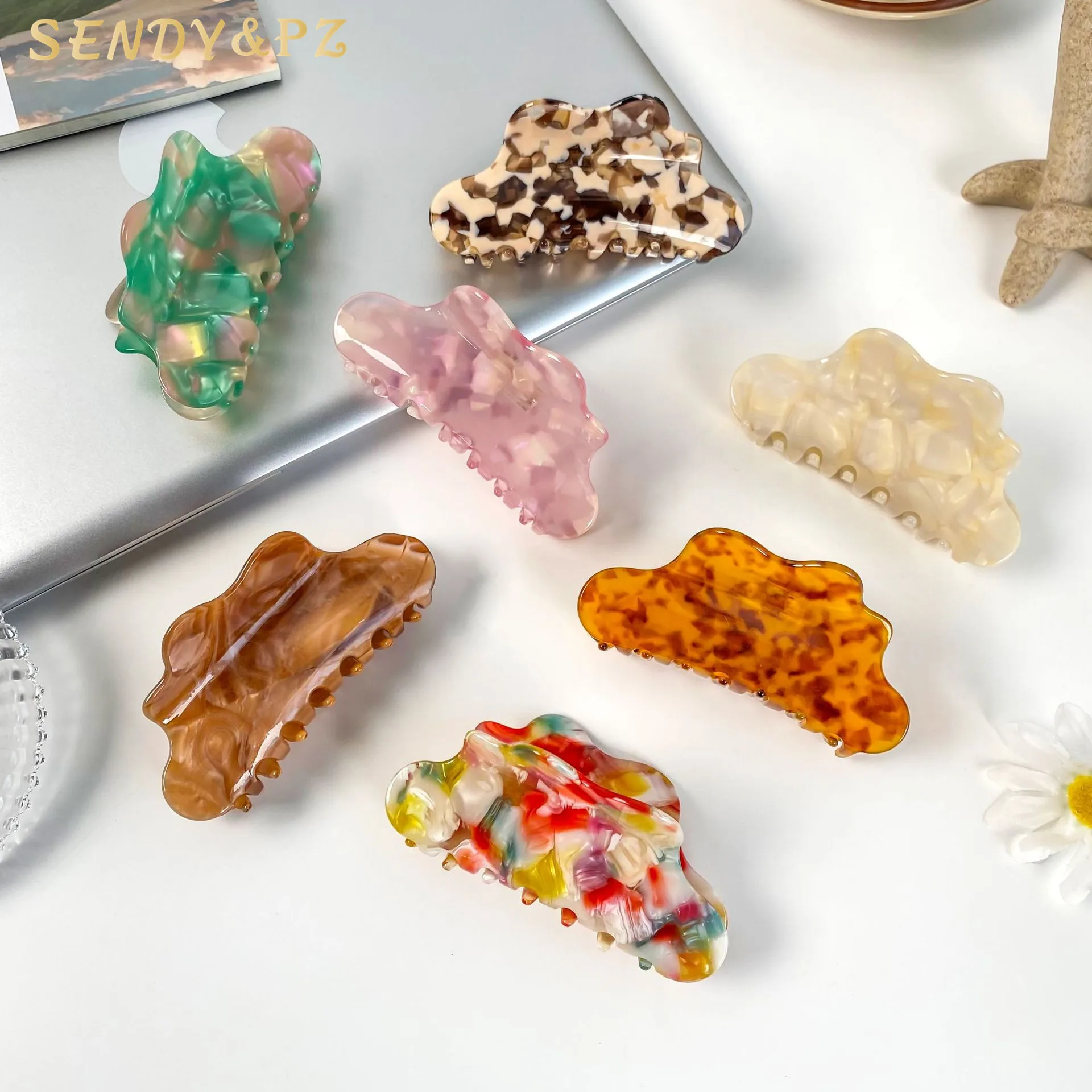 Fashionable New Colorful Cloud Shaped Acetate 10.5cm Large Hair Claws Clips Women Clips Hair Accessories Wholesale