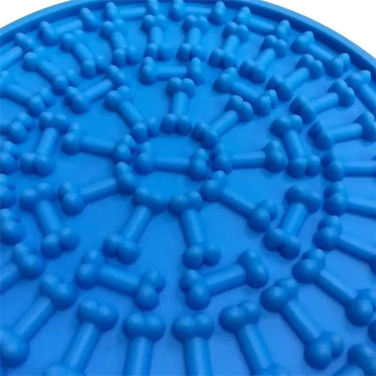 Wholesale Dog Bowls Silicone Slow Food Feeder Bath Toys Pet Washing Distraction Licking Mat Dog Lick Pad With Suction