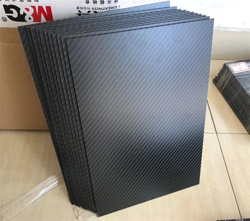 Shenzhen ZYH Углеродные 100% 3K ламинированные композитные пластины из углеродного волокна лист