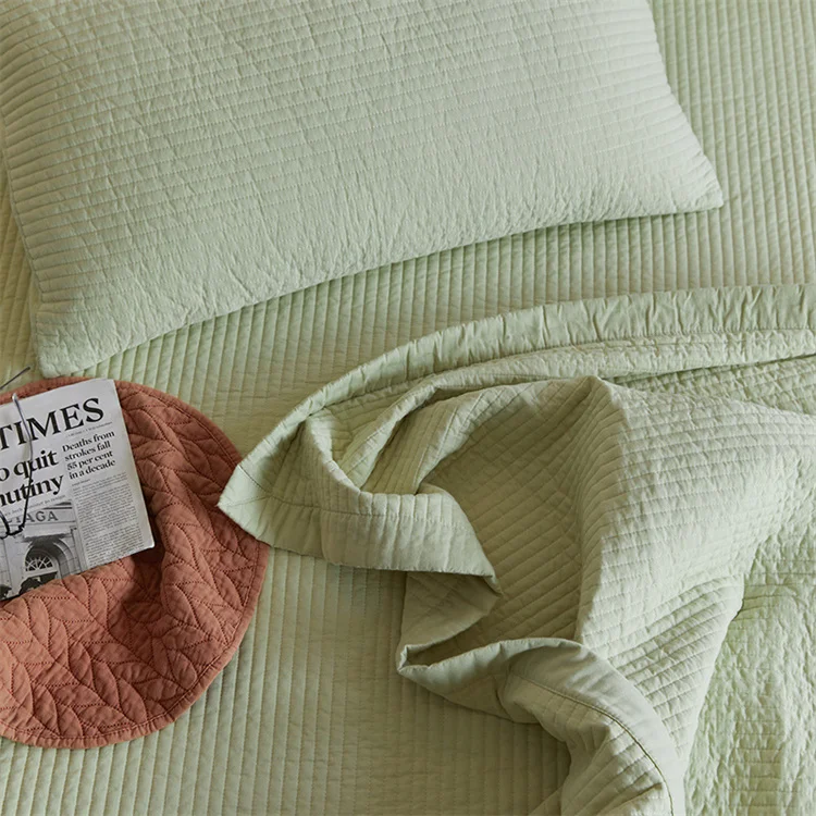 Modern Style King Size Plain Quilted Quilts Bedding Bedspreads Super Soft Quilt Cotton Bedspread for Home