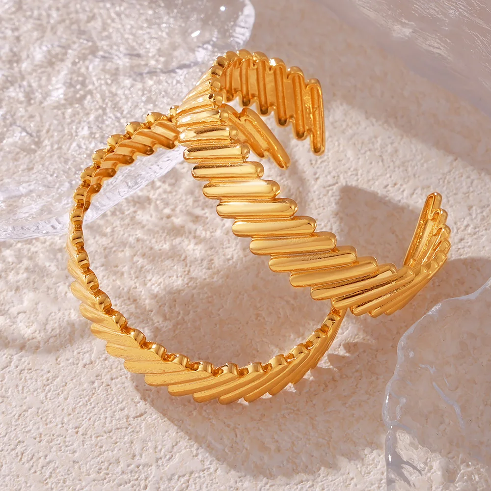 Texture splicing irregular bracelet opening design copper plated 18k real gold retro personality female