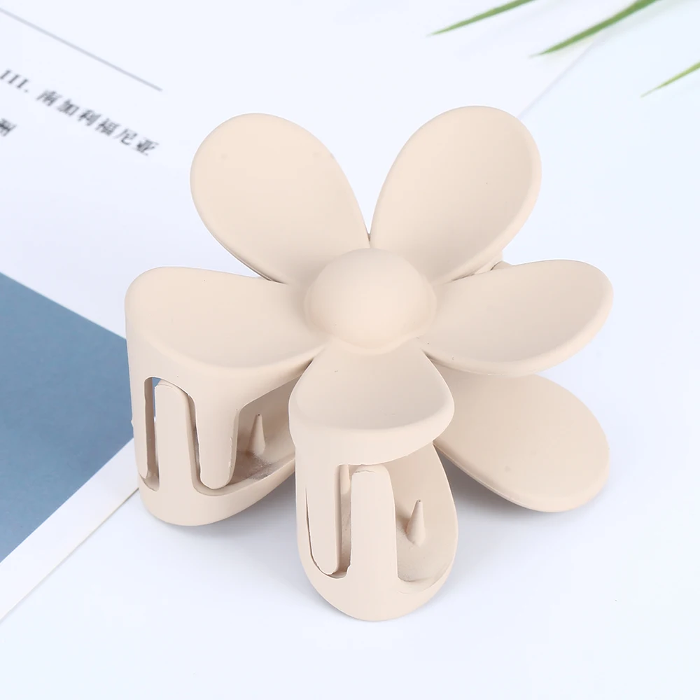 2022 new hair clips flower claw headgear cute female large shark clip vintage hair claw clips matte