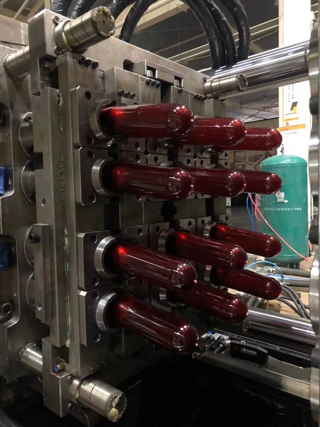 4 8 12 16 24 cavities Precision plastic Injection Mold/ Pet Preform injection Mold maker