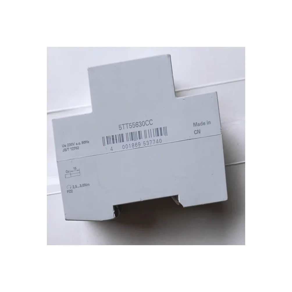 NEW and ORIGINAL SIE-MENS 	5SY6 Standard microbreak 	5SY6406-7CV