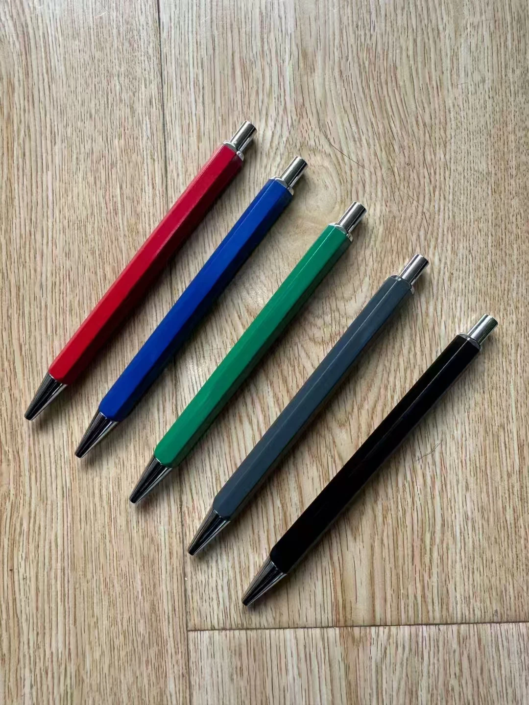 Hot Sale Customized Logo Triangle Hotel Pen Rubber Grip Metal Ball Pen Novelty Gift Advertising Pen