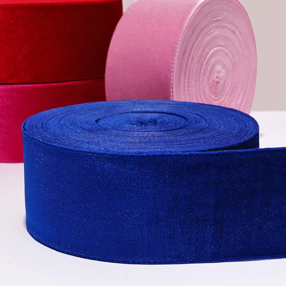 Velvet Ribbon Roll Gift Packaging With Custom Color Bow wreath merry christmas