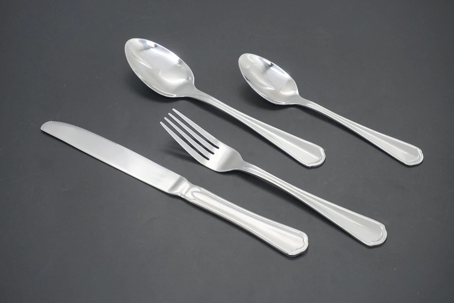 best selling palace cutlery set silverware set stainless steel 410/430/201 flatware set for wedding restaurant