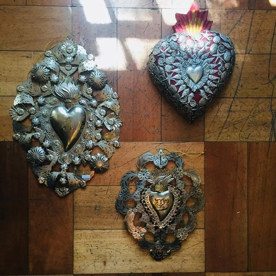 Silver Sacred Heart with Angels Milagro Ex Voto (50030716636)