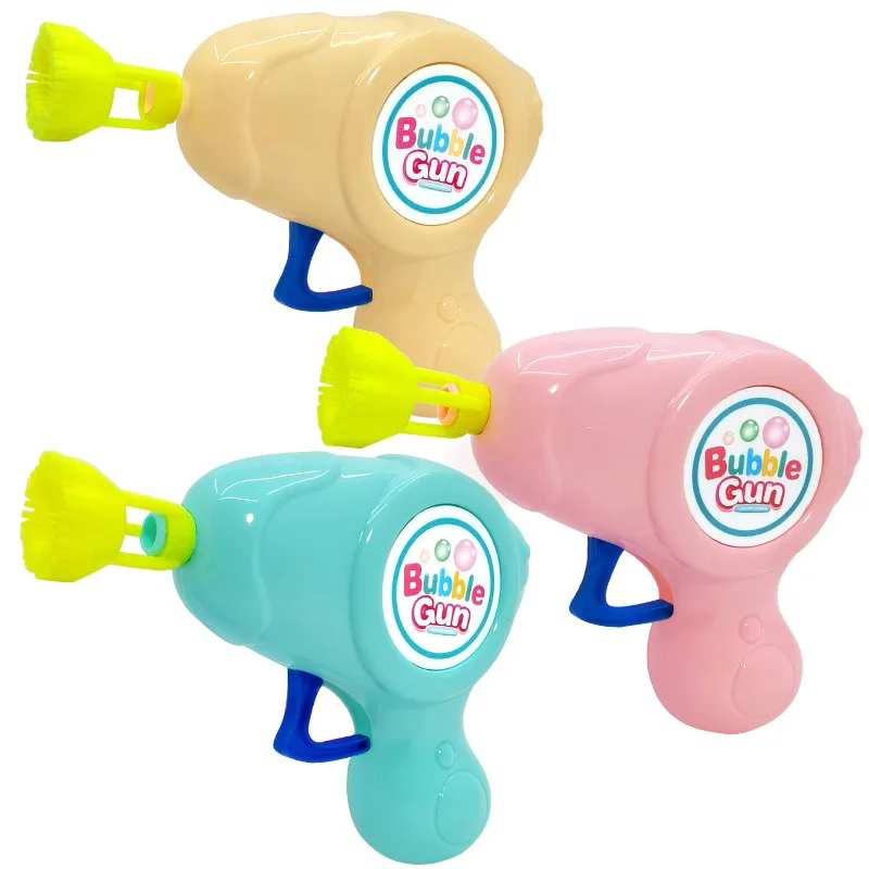 Wholesale kids plastic wind-up friction no batterie bubble guns cheap pistola lanza burbujas