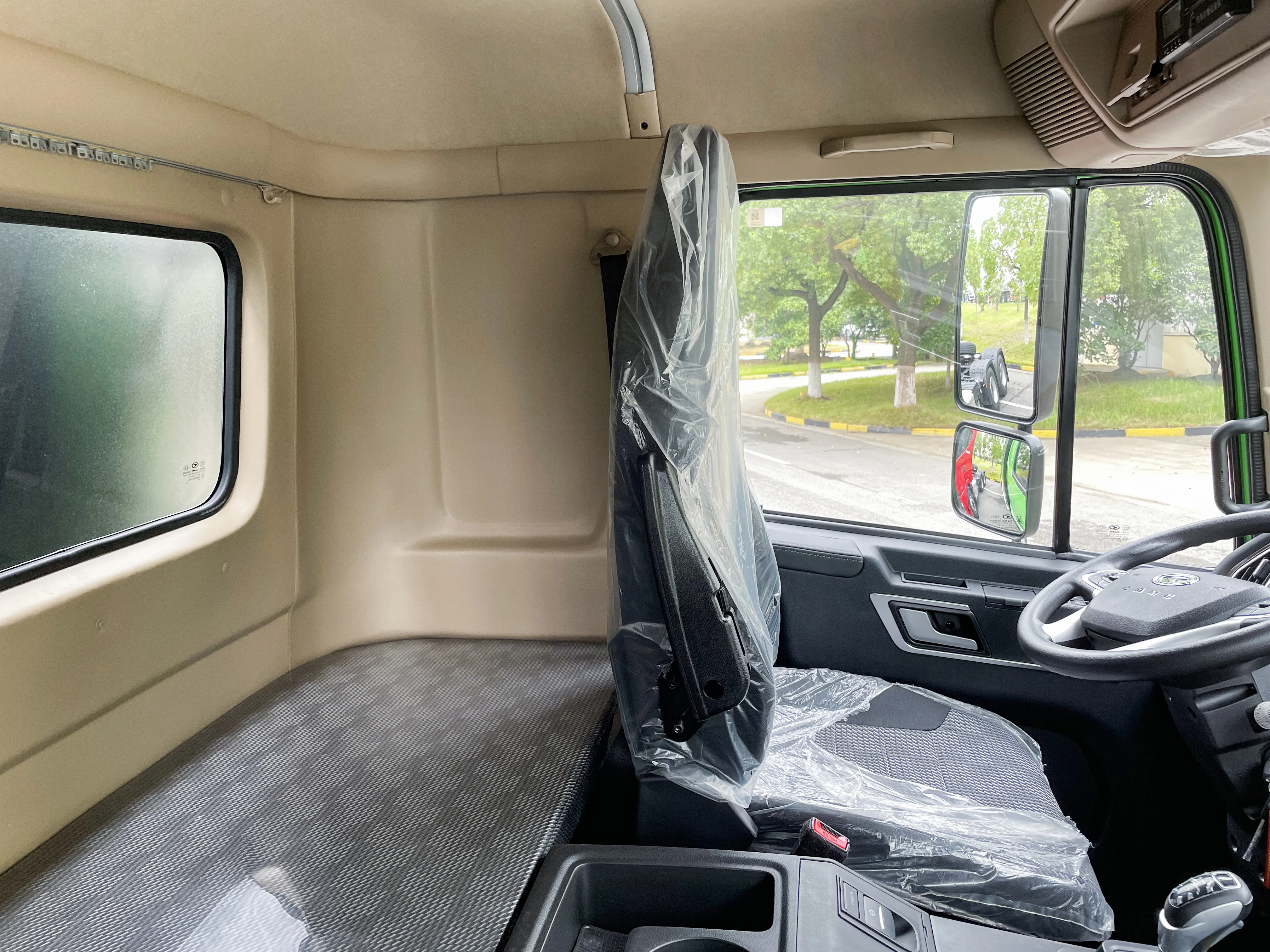 Chinese High efficiency M5 8*4 electric Dump Truck Hot-selling Dump Truck