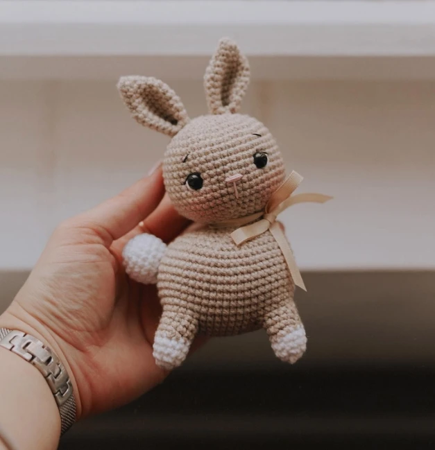 Customized Color and Logo Cute Crochet Cat Toys Multi Yarns Material Chenille Soft Kitty Toy for Kids Amigurumi Cat