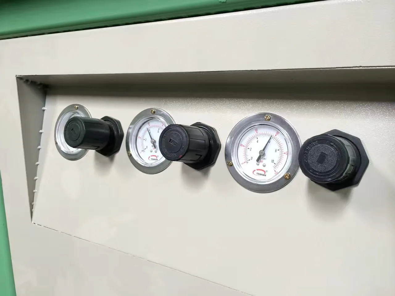 
Manual Cold Thermal Rolls Roller MDF Board Laminating Machine Protective Coating 