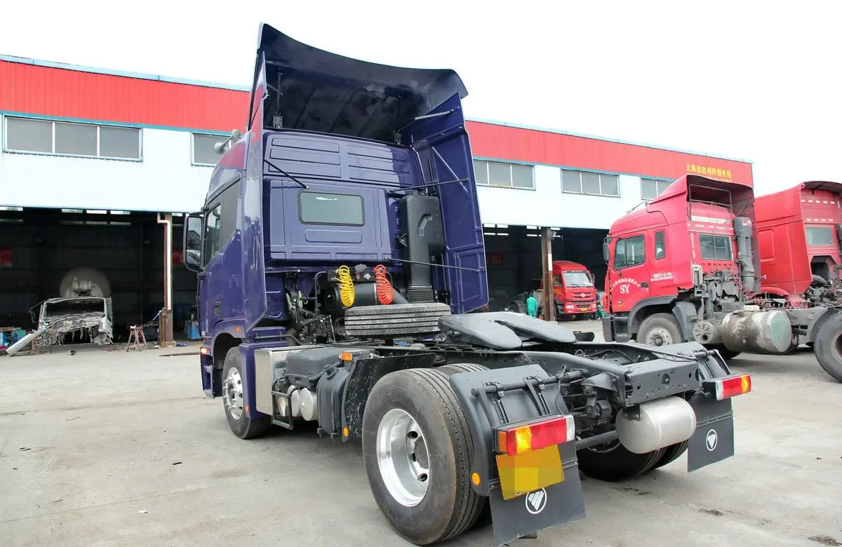 Hot Selling commercial transport Road tractor trucks Wholesale Price Brand New Good Performance Foton Auman 4X2 Tractor Truck