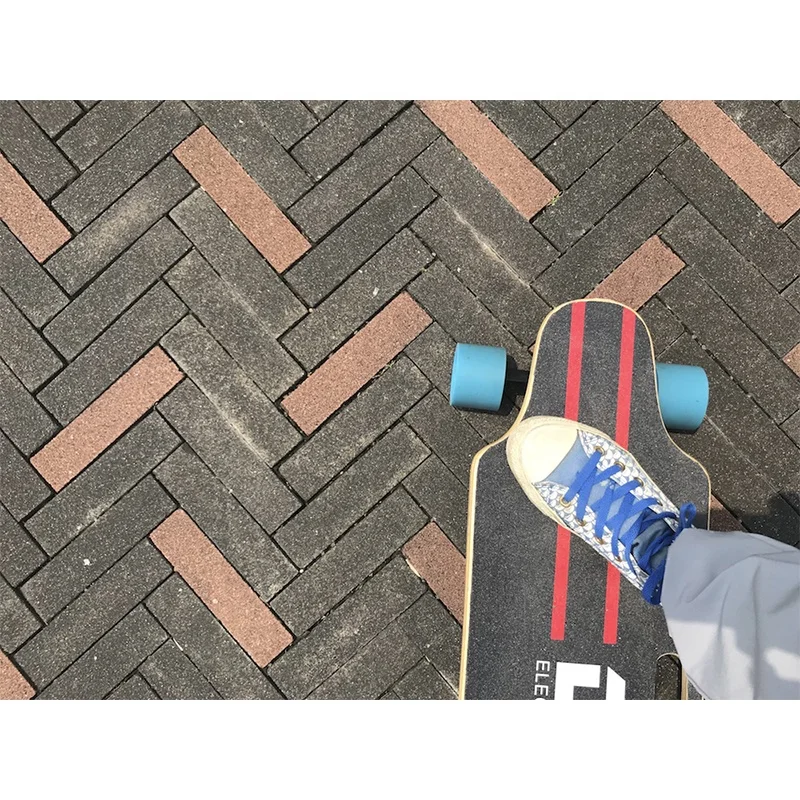 Deo Tech Deck Fingerboard Factory Price In-Wheel Electric Longboard Quick Shipping Light Electric Skateboard Dual Hub Motor