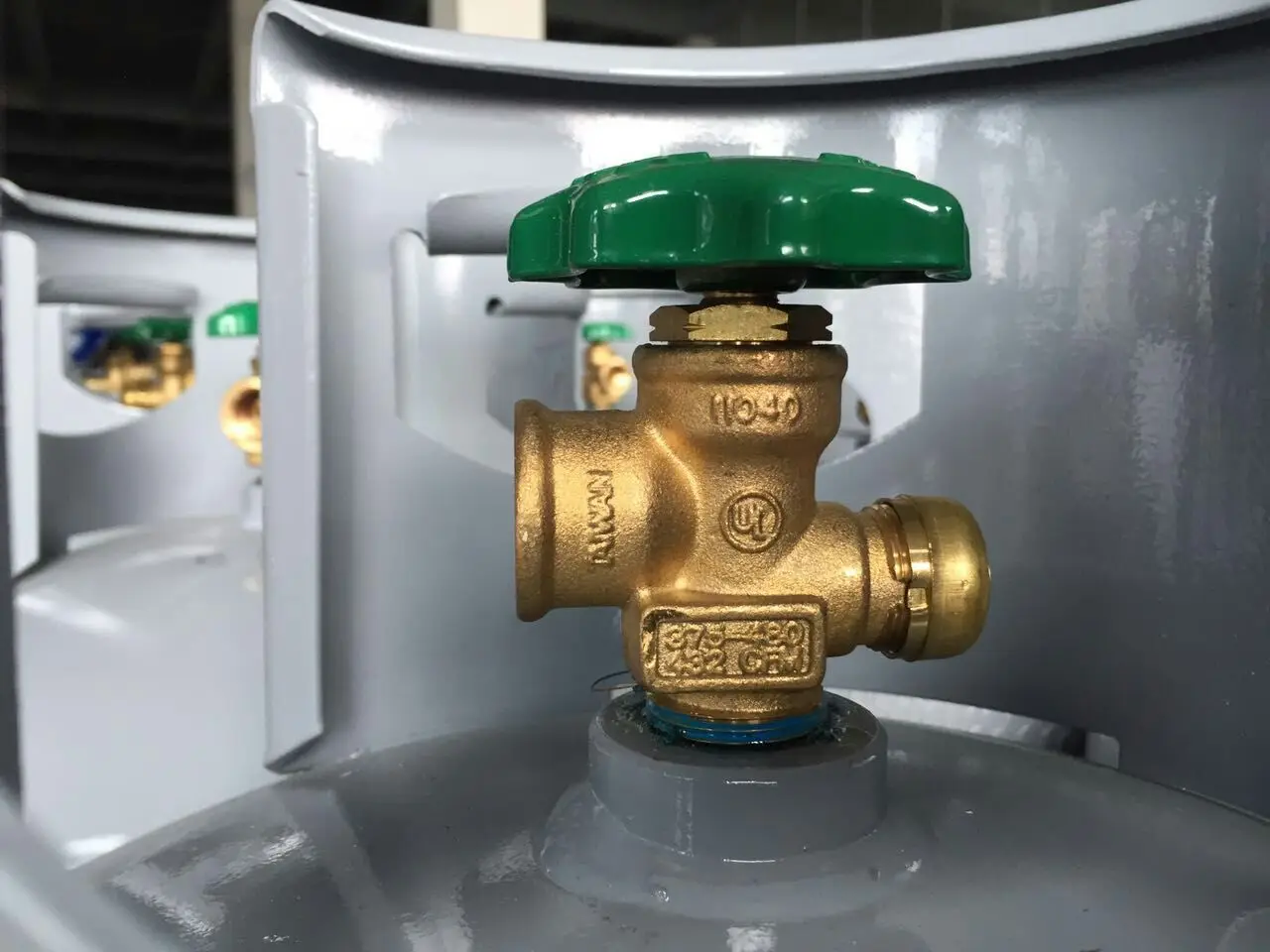 DOT4BW Standard 100 Pounds Propane Gas Tanks Empty Propane Cylinder with Valve