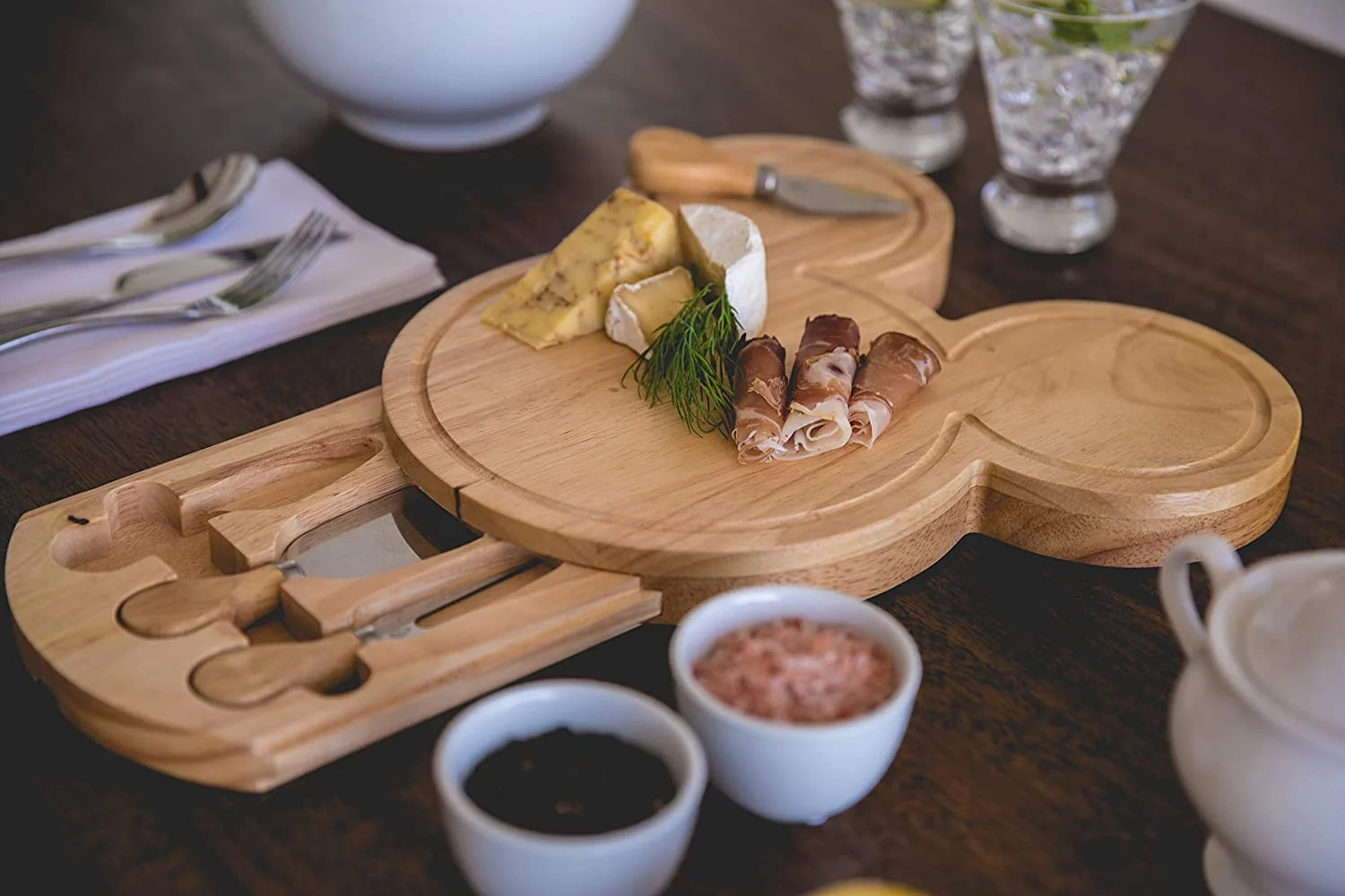 Mouse head shape rubber wood cheese board knife set for for meat, cheese, bread