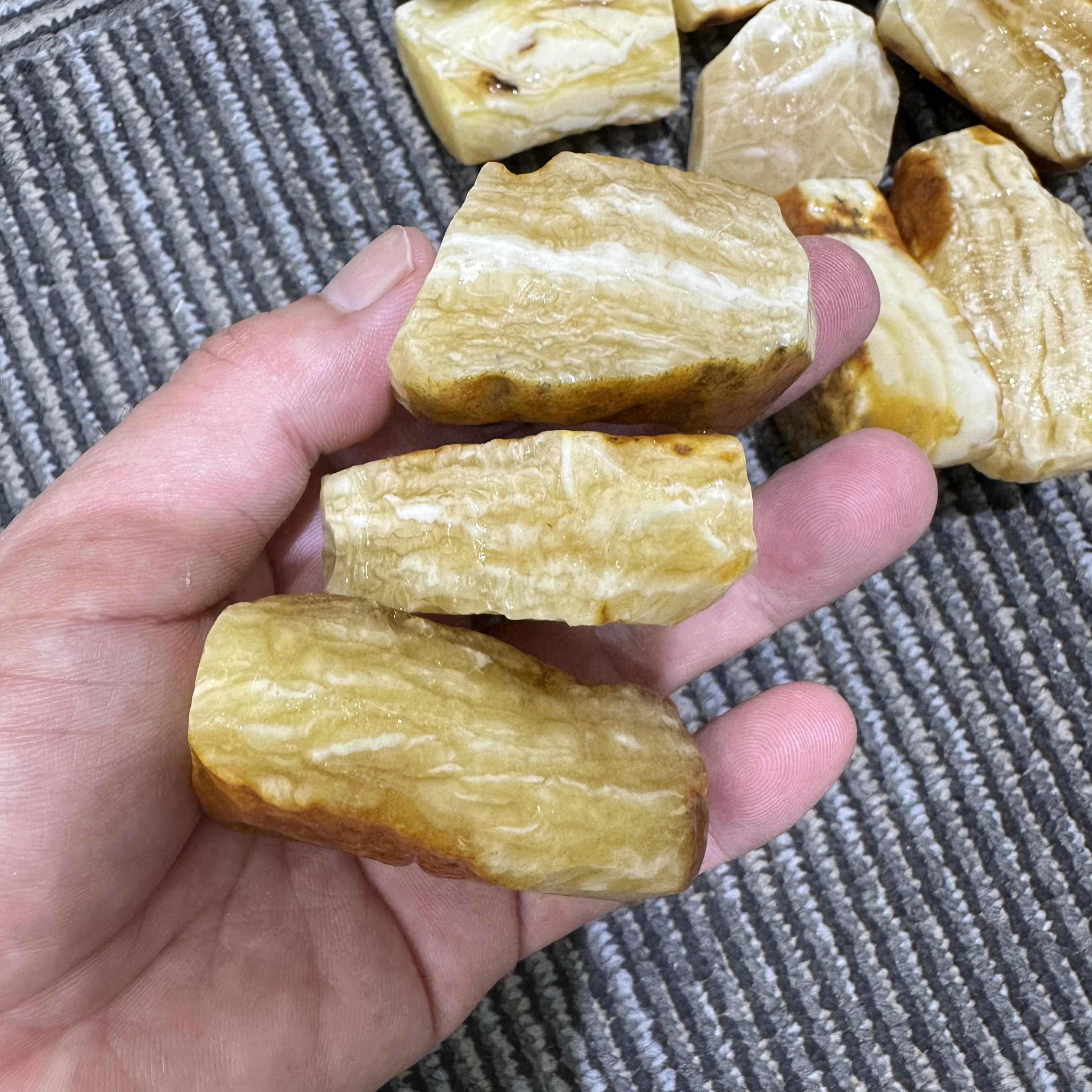 amber raw stone,tiger-white,100% natural Baltic amber