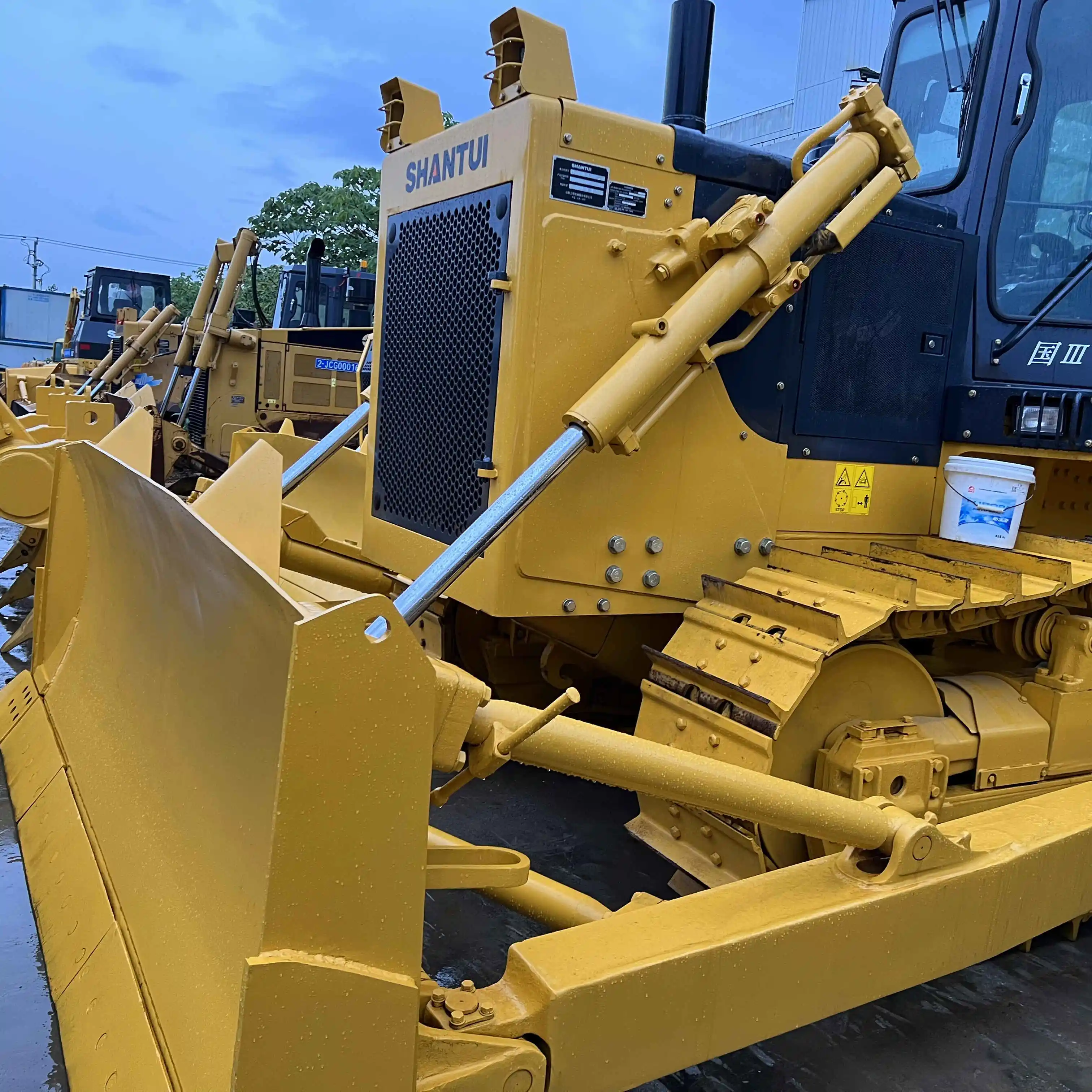 Shantui Used Bulldozer SD32 SD22 SD42 High Quality Best Price 320HP Bulldozers 40Ton Crawler Rock Dozers For SALE