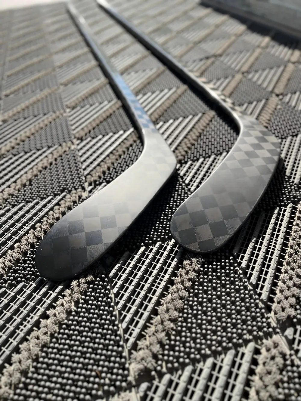 High quality custom ice hockey sticks made in China with all sizes flex and curve.