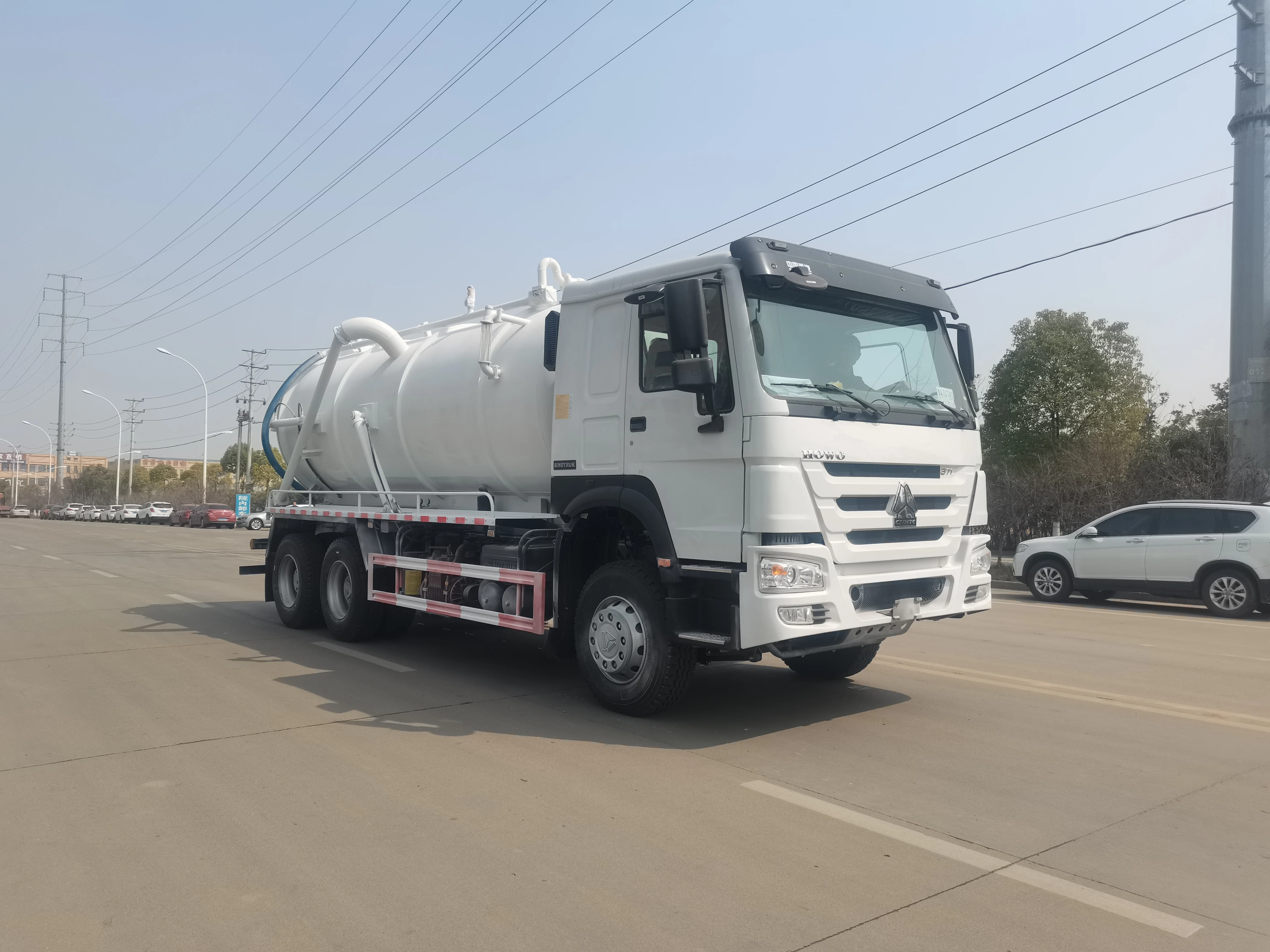 Sinotruk HOWO 6x4 вакуумный всасывающий грузовик