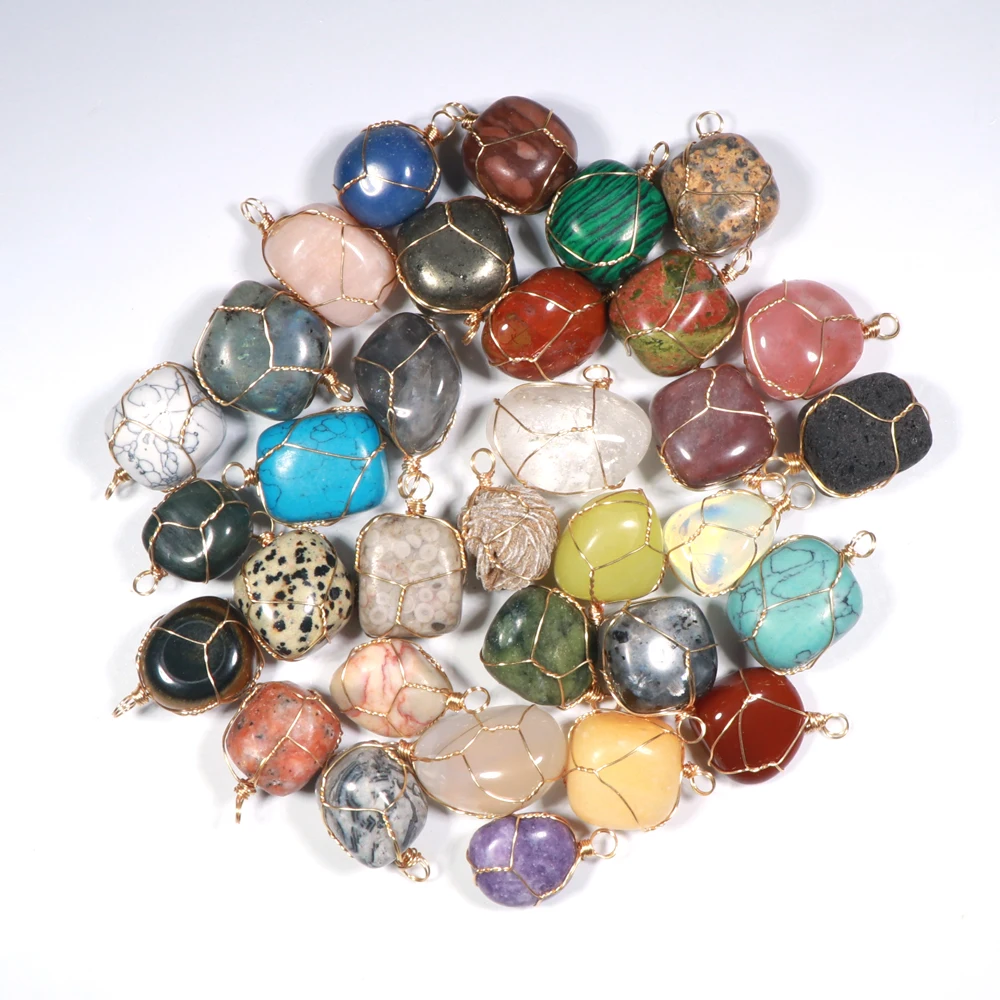 Wholesale Gold Wire Wrapped Crystal Healing Aventurine Clear Quartz Jade Labradorite Tumbled Stone Pendant
