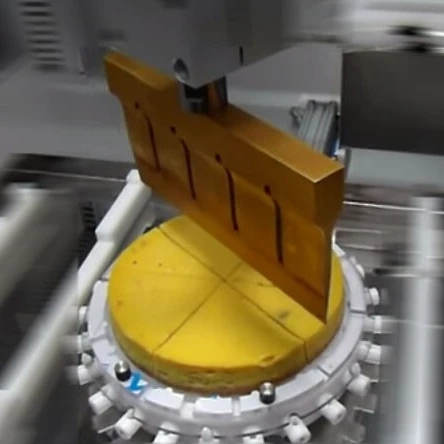 Rotary Round Cake Ultrasonic Food Cutting Machine with 305mm Blade